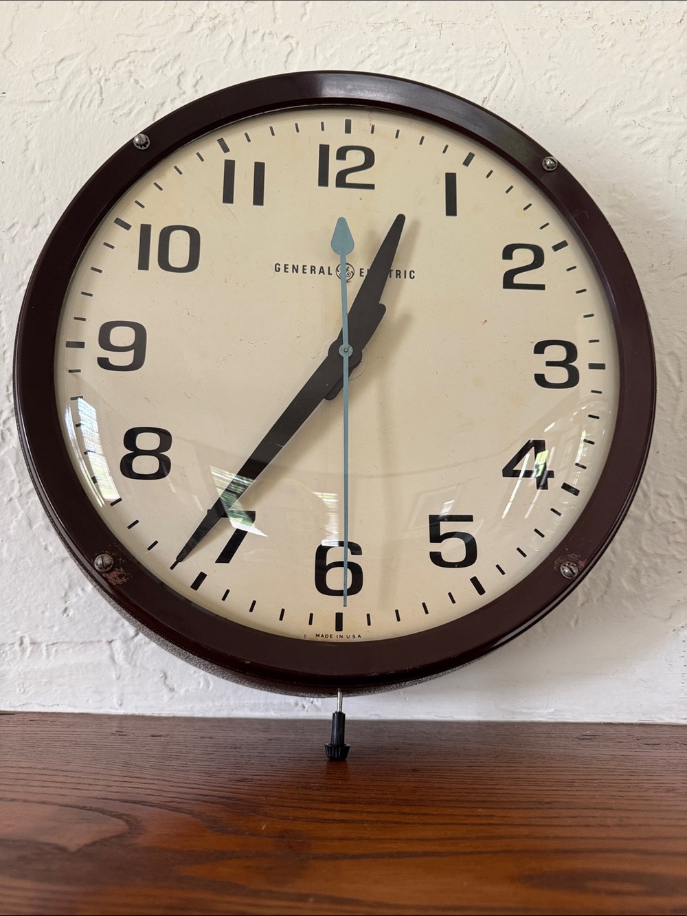 Vintage 1970's GE General Electric Wall Clock Working